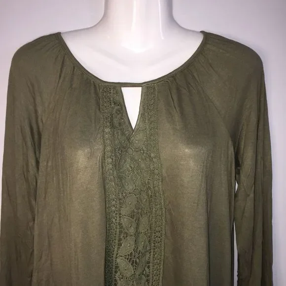 Forgotten Grace Crochet Trim Blouse - Picture 2 of 6